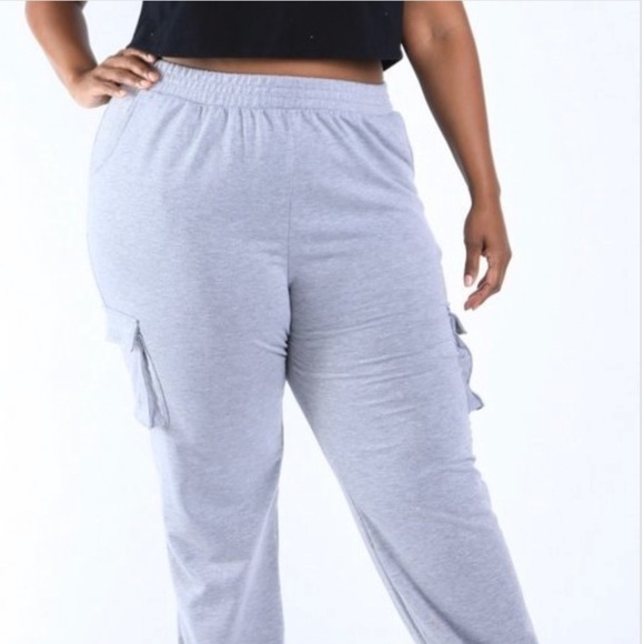 GREY FITTED PLUS SIZE CARGO JOGGER SWEATPANTS - Picture 3 of 11